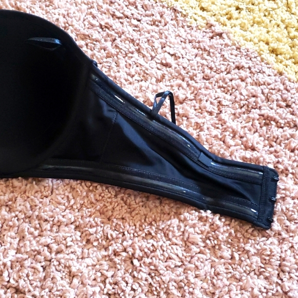 Warners woman’s strapless bra size 38C - Picture 5 of 5